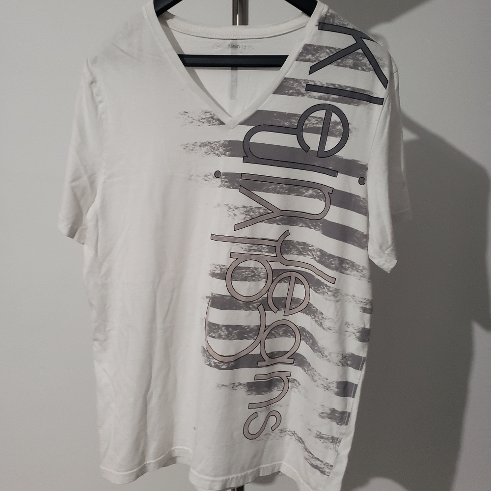 Calvin Klein V Neck Tshirt
